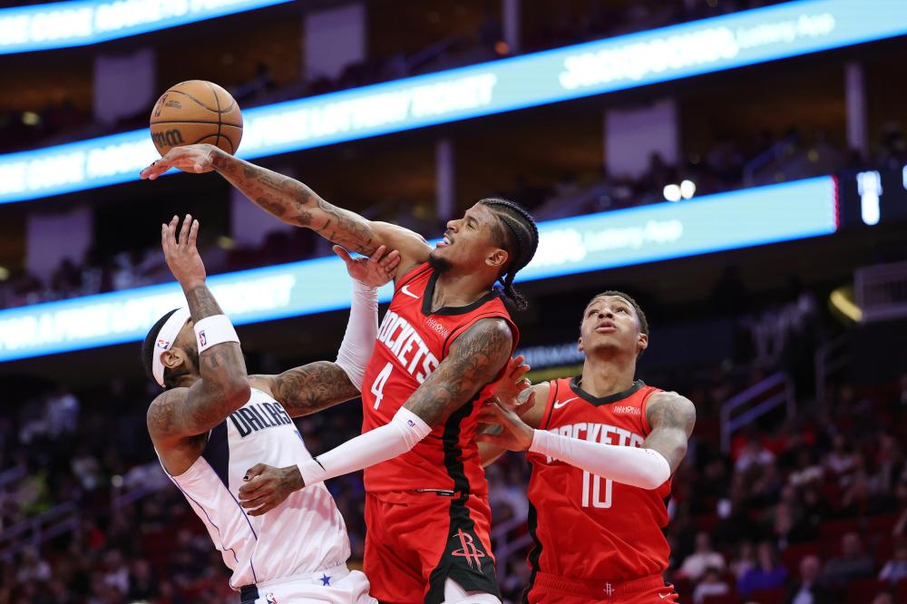 众屏住呼吸 众屏住呼吸